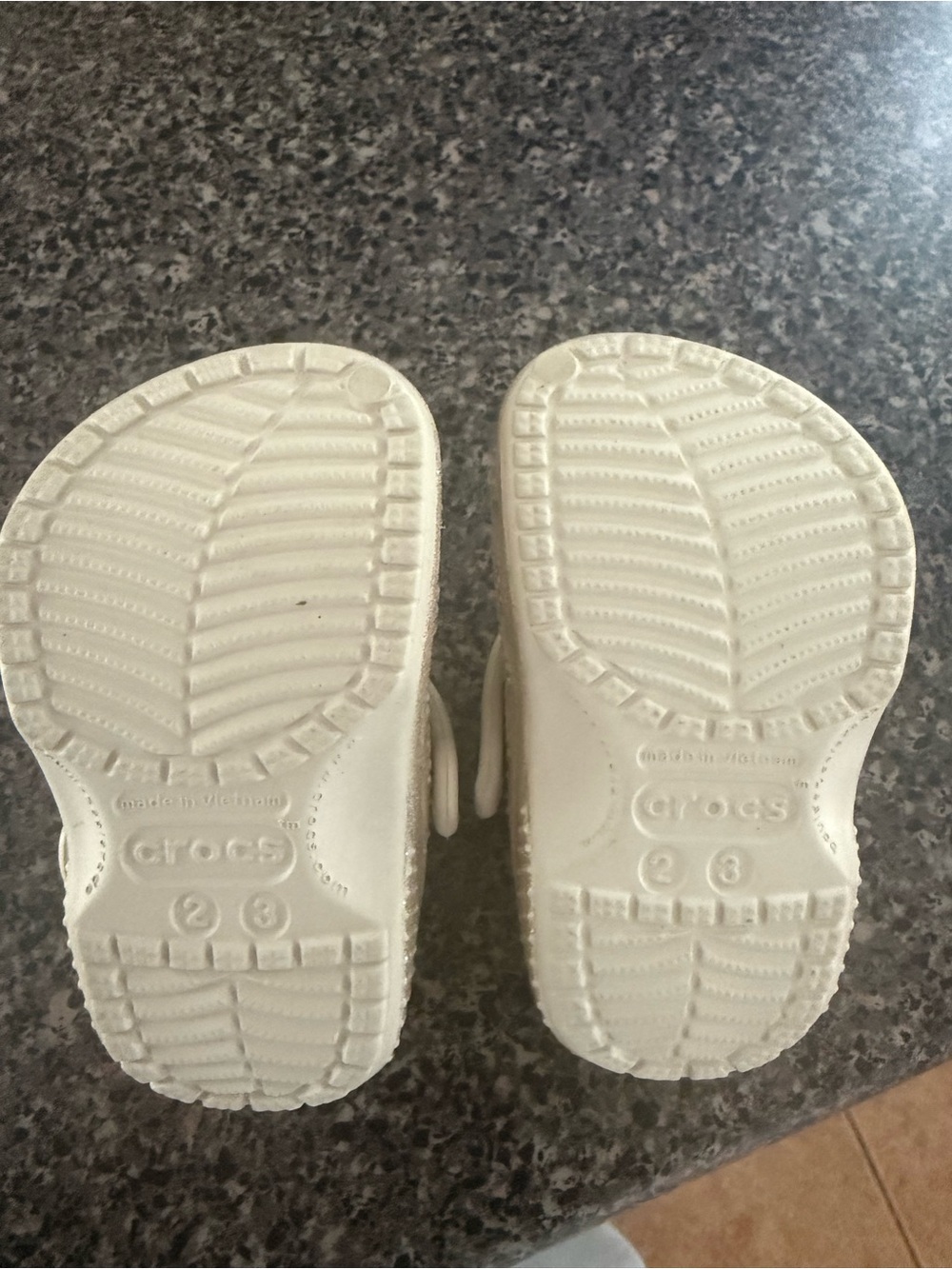 CROCS Kids' Classic Clog in White